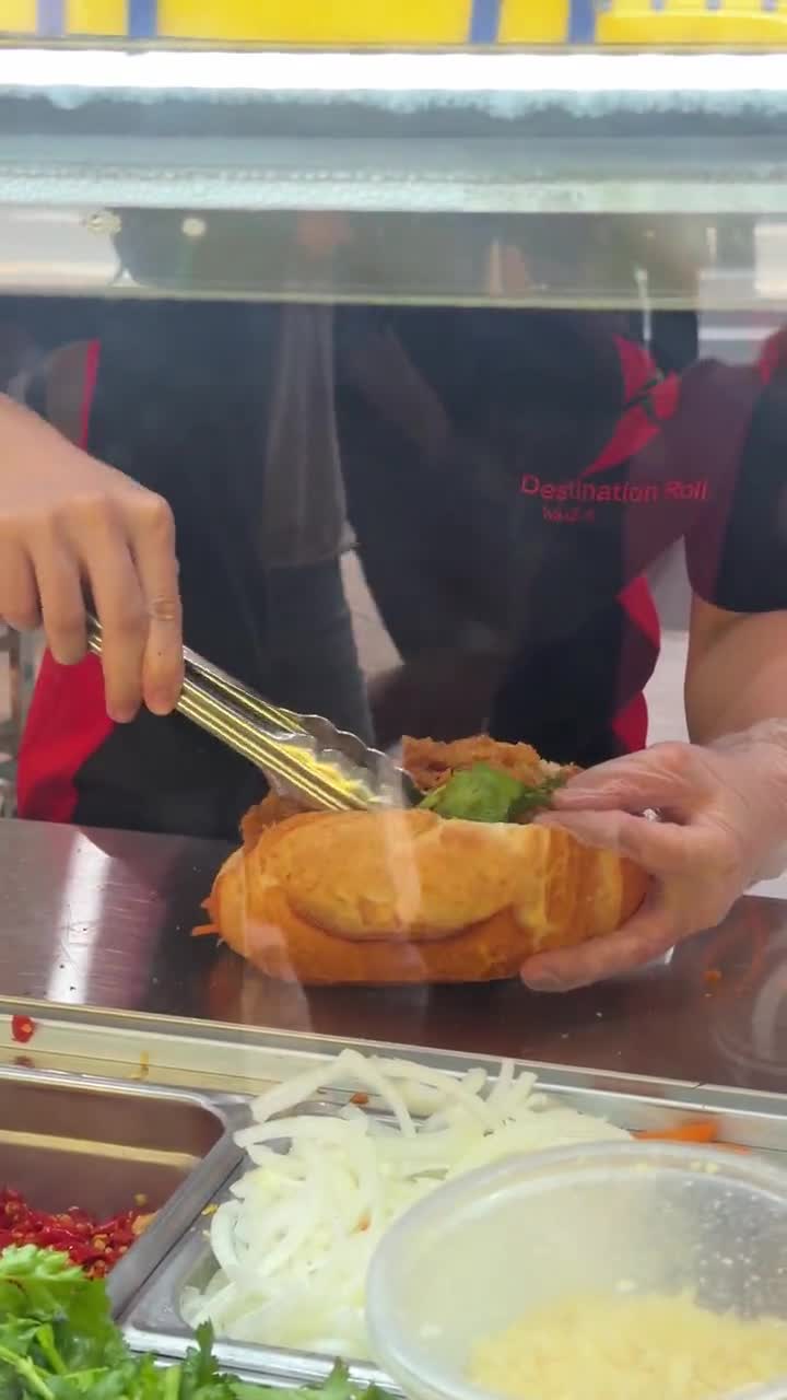 Video review of Ten Ren Tea