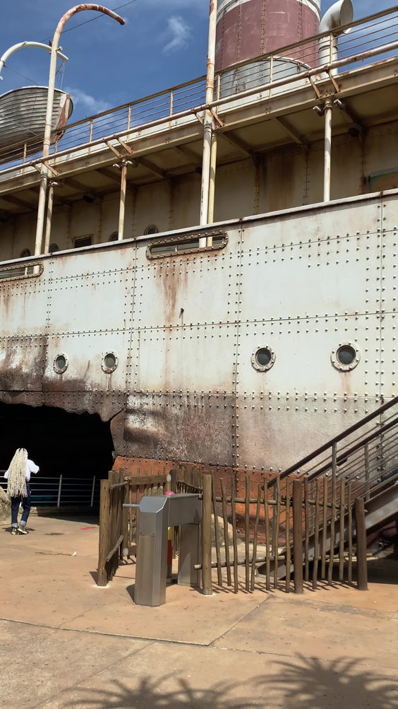 Cargo hold ushaka marine world