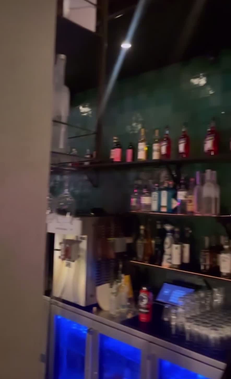 Video review of Bar Lis
