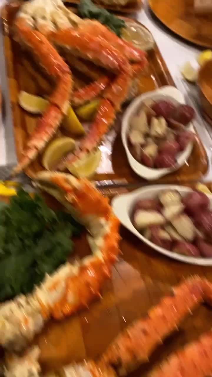 Rustic Inn Crabhouse