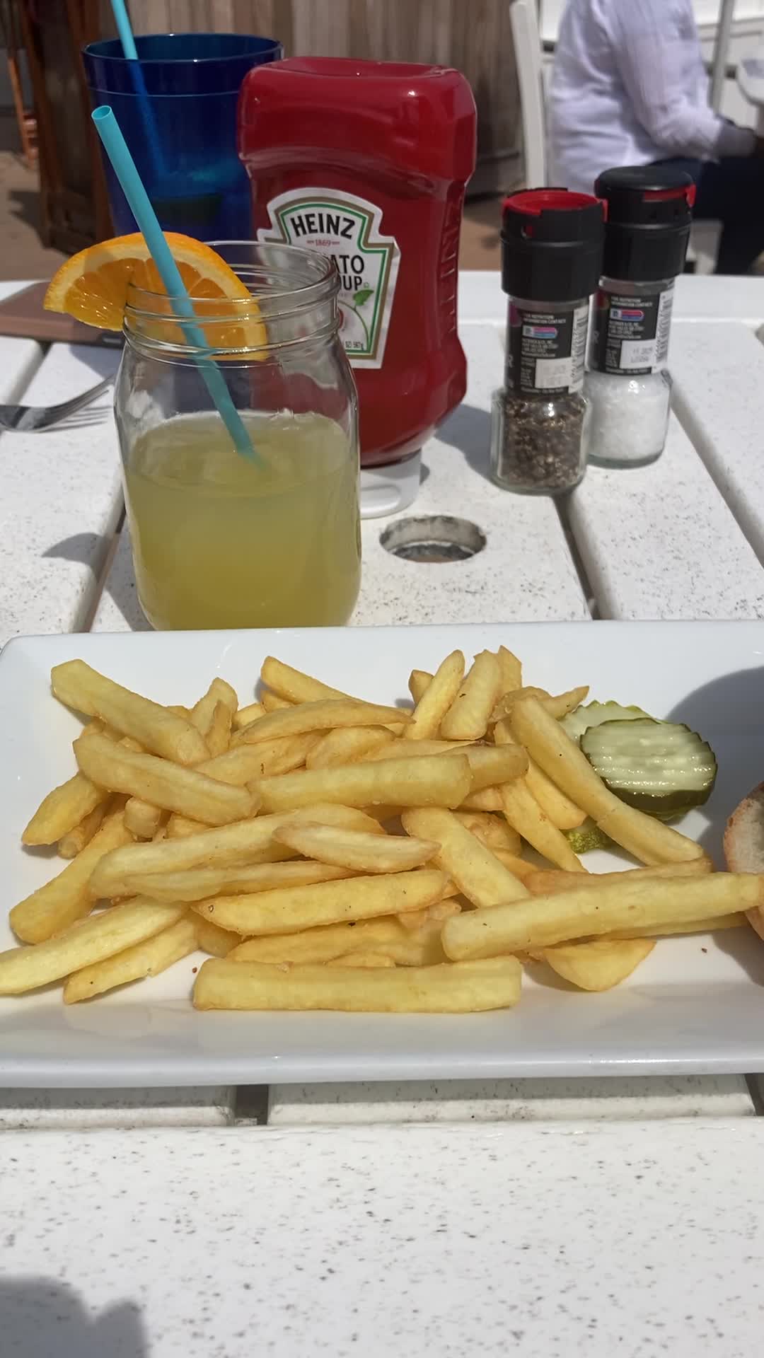 McLoone's Pier House