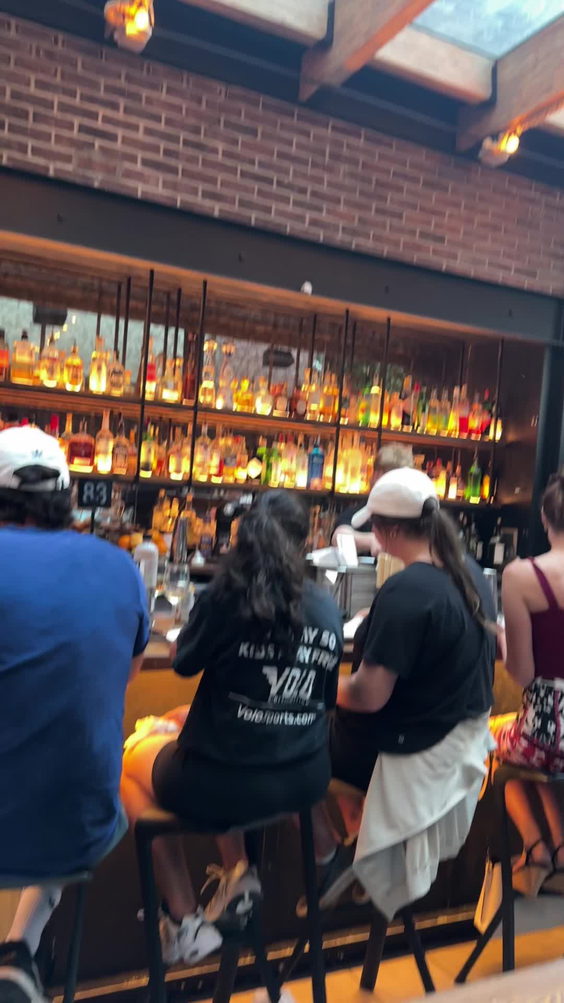 Graffiti Bar