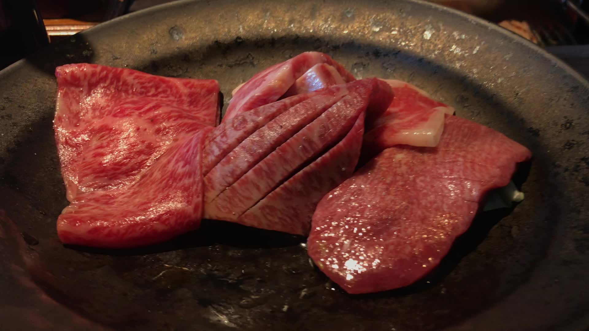 Ryukyu no Ushi Naha Kokusai Dori