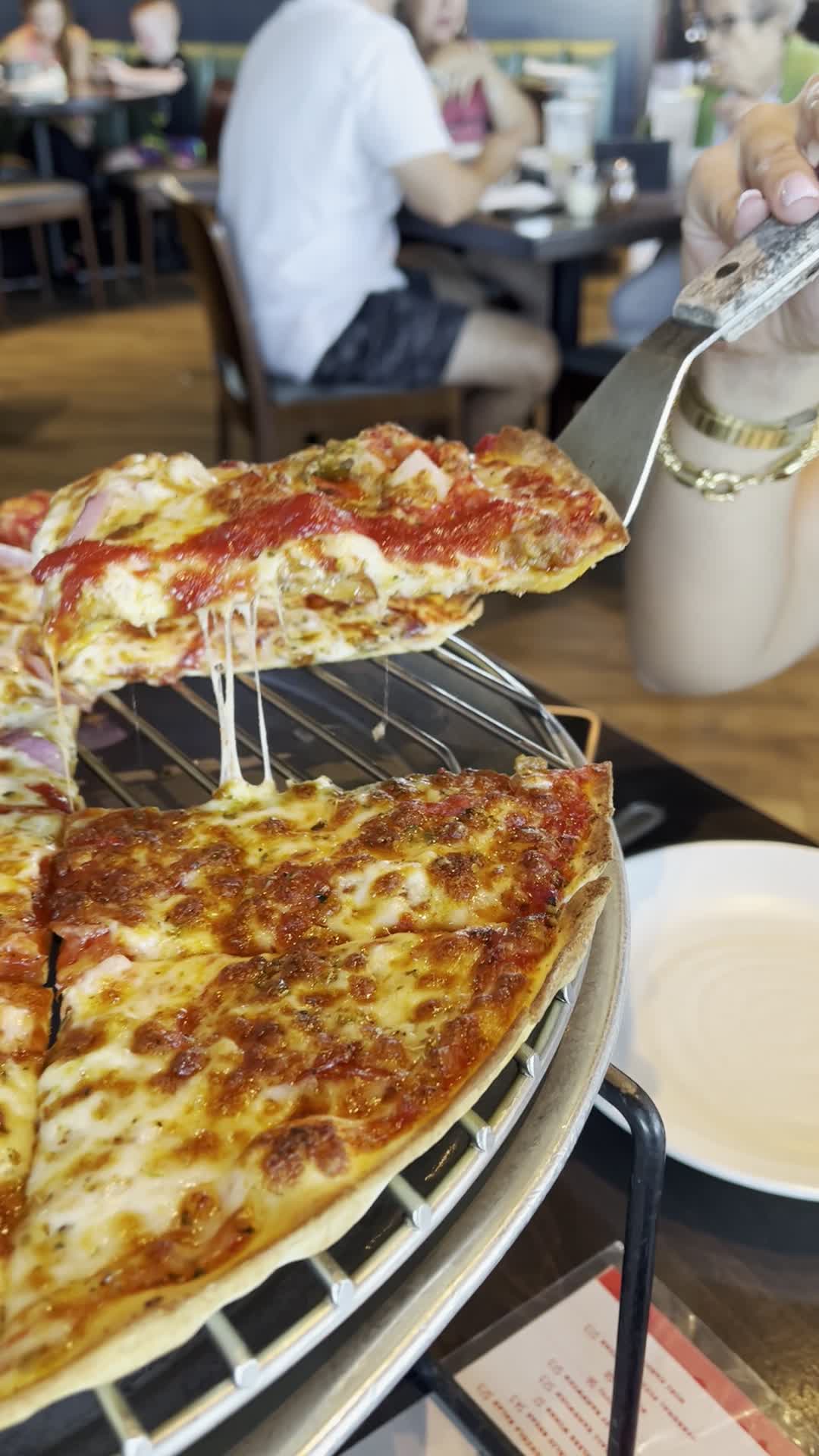 Spinato's Pizzeria & Family Kitchen