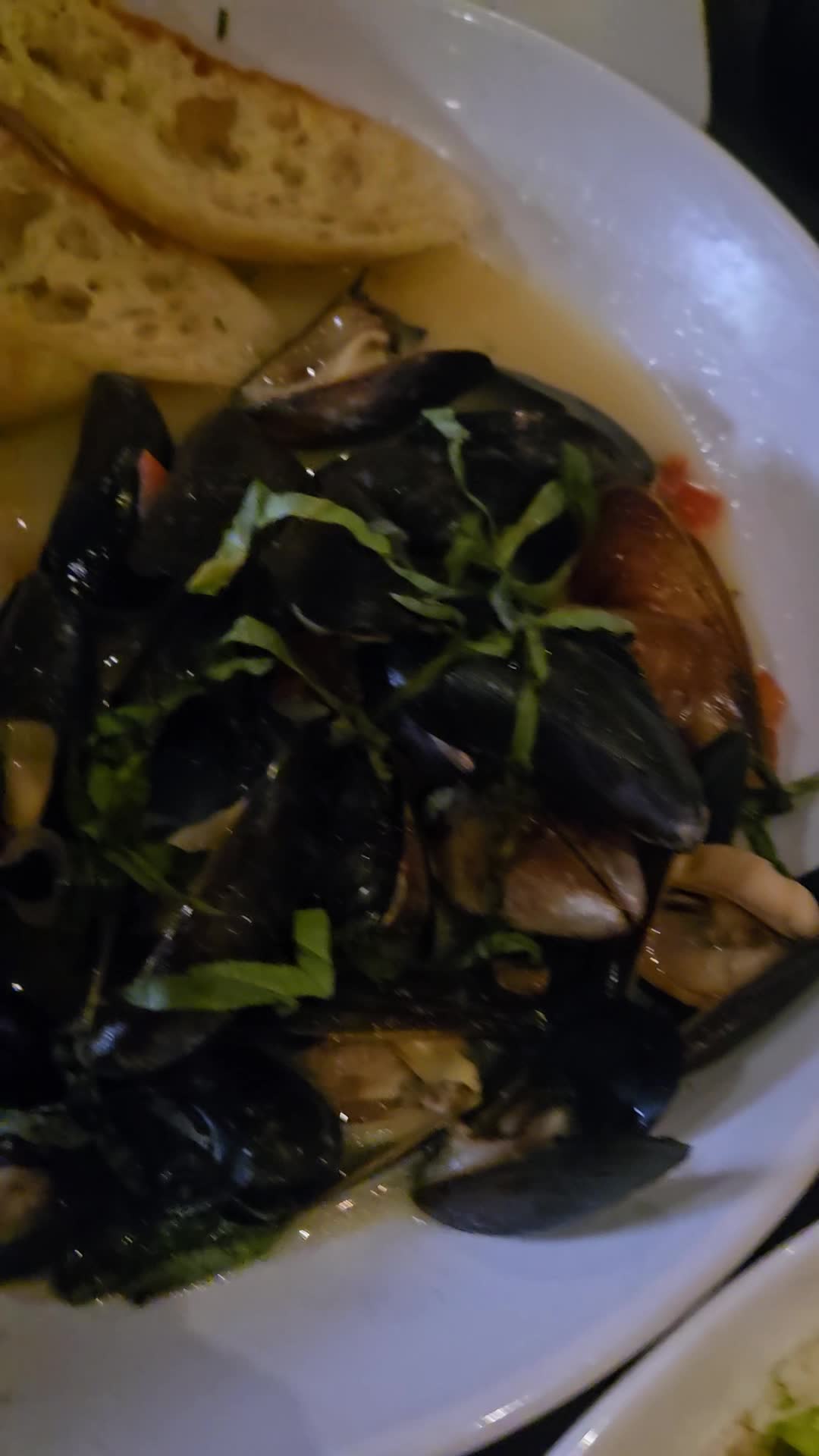 Video review of Arrowhead Grill