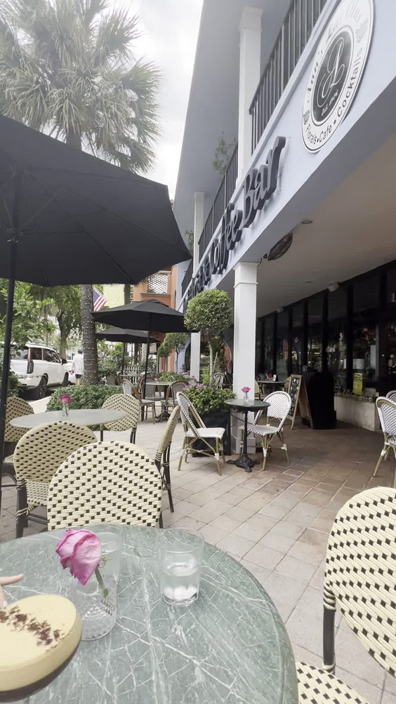 Ann's Florist & Coffee Bar