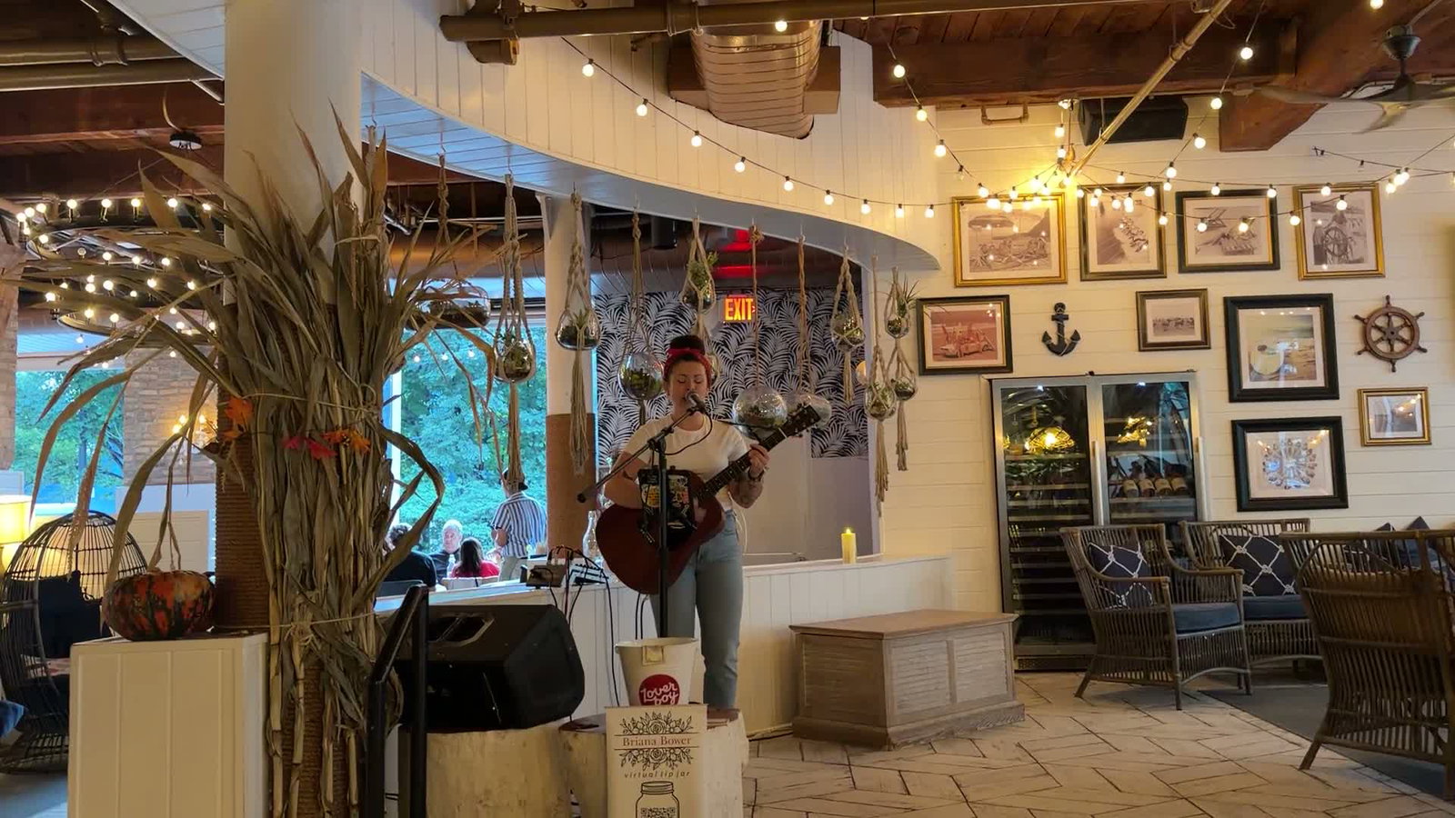Video review of The Hampton Social