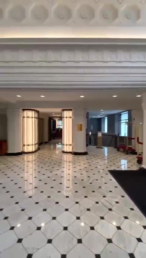 Hampton Inn & Suites