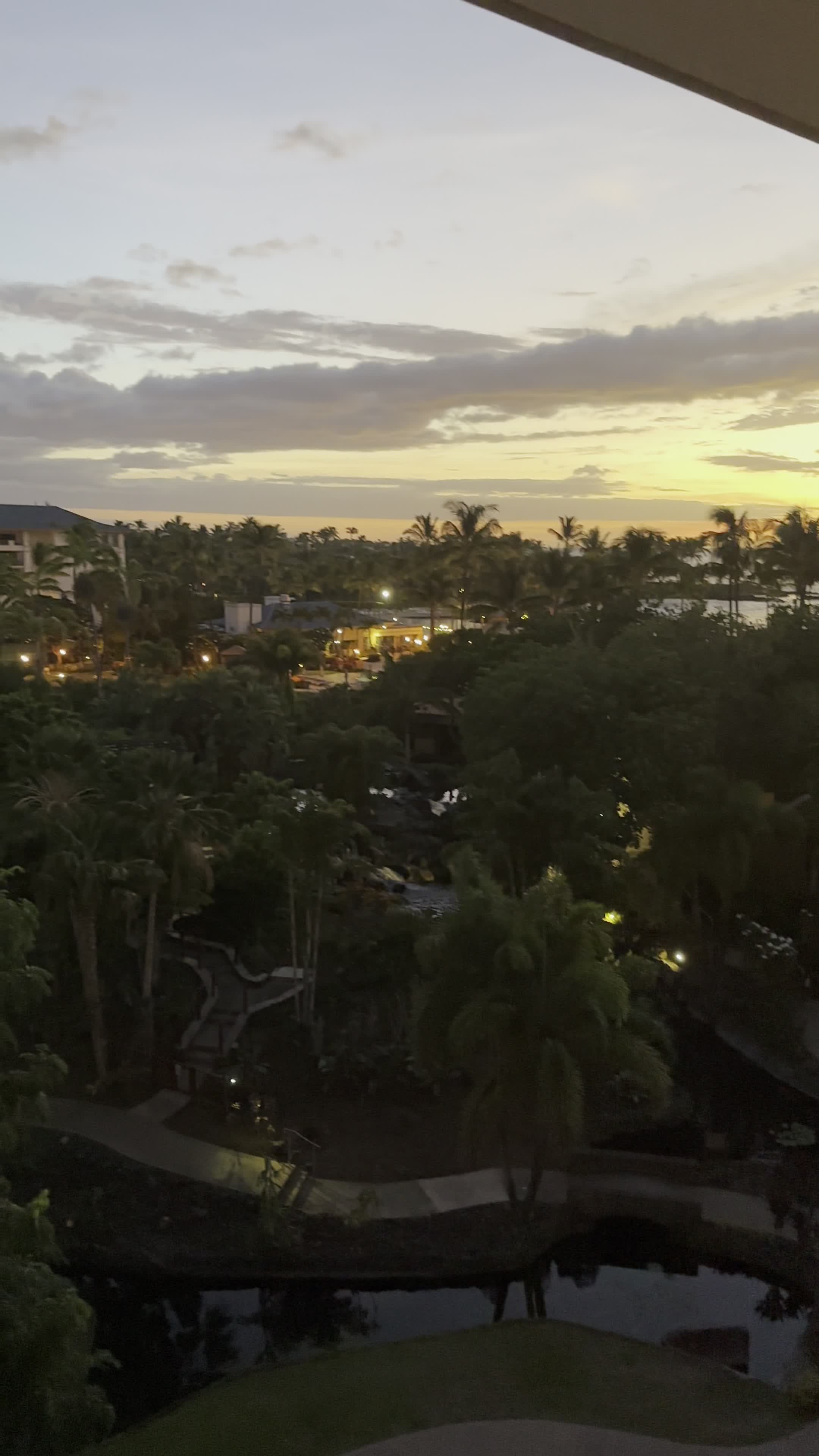 Gold Lounge at Fairmont Orchid