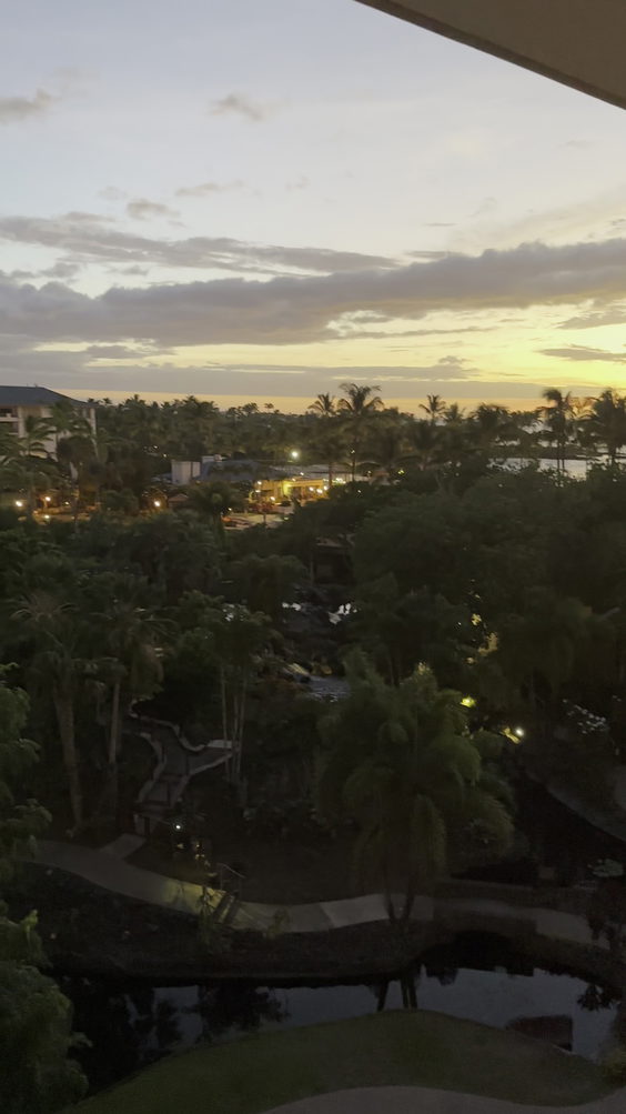 Gold Lounge at Fairmont Orchid