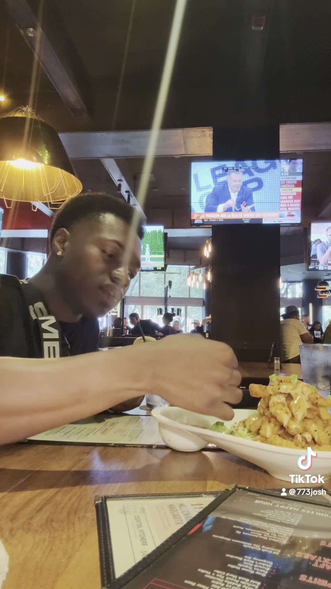 Tap 42 Craft Kitchen & Bar - Midtown Miami