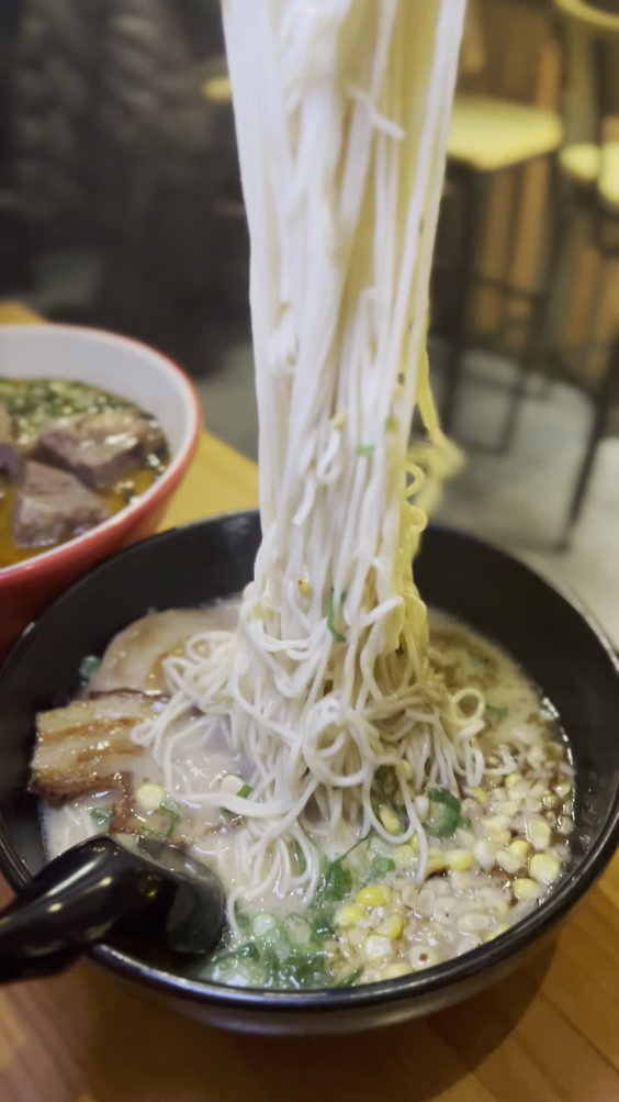 Męcha Noodle Bar