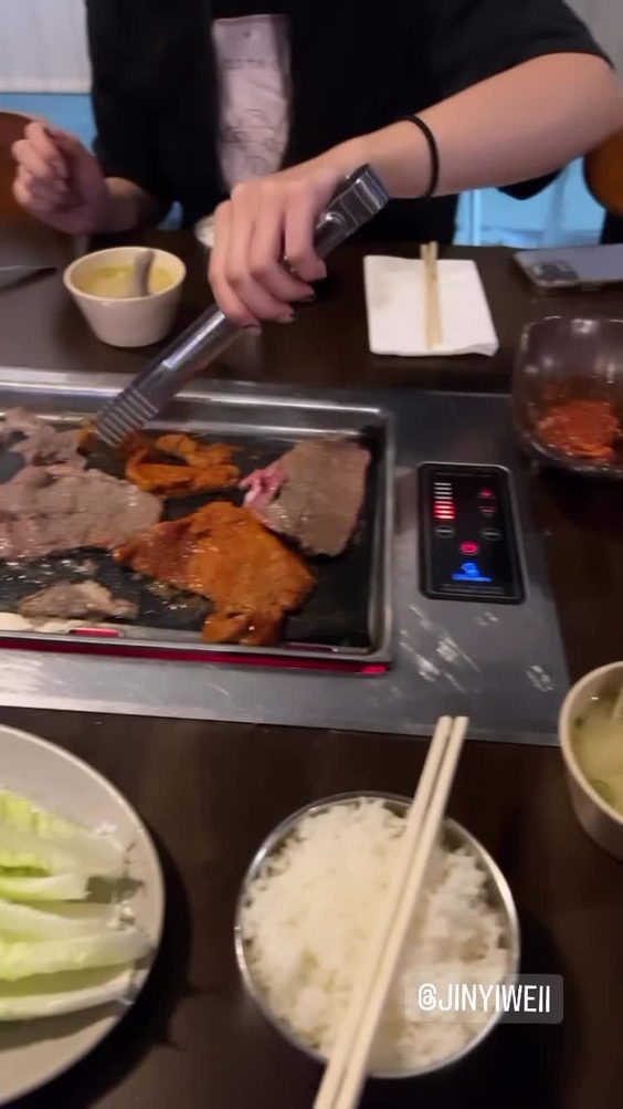 Izziban Sushi & Barbeque