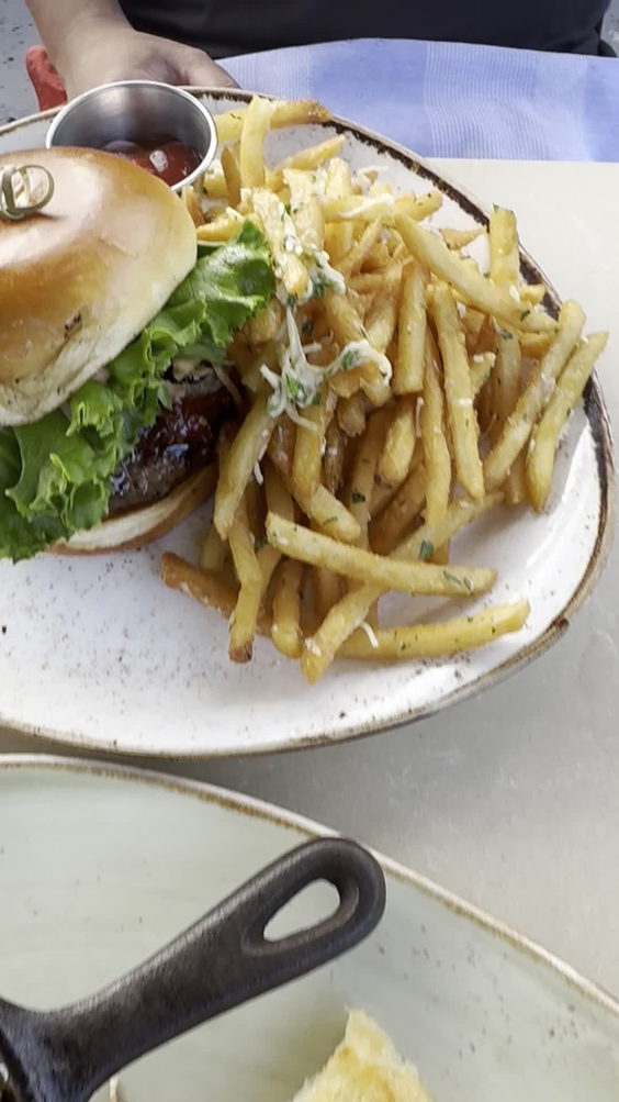 Holoholo Grill