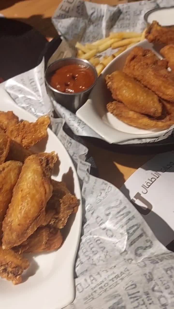 Buffalo Wings & Rings