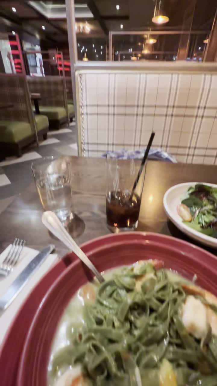 Roxy’s Diner Bar & Grill