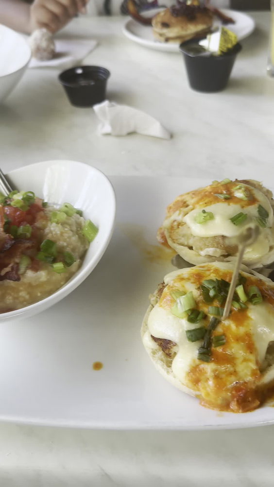 Another Broken Egg Cafe