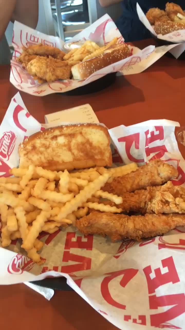 Raising Cane's Chicken Fingers