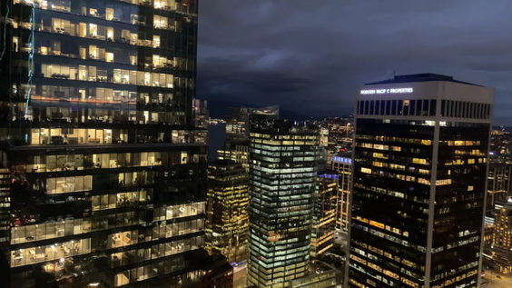 Paradox Hotel Vancouver
