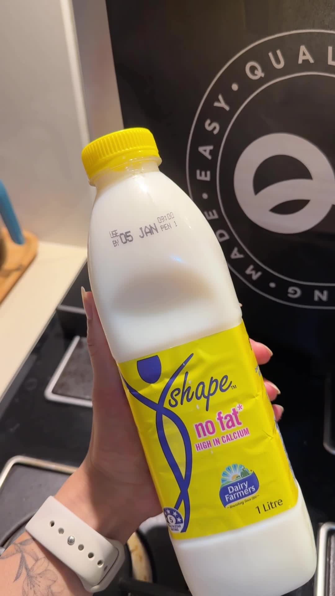 Video review of Cafe Yolk