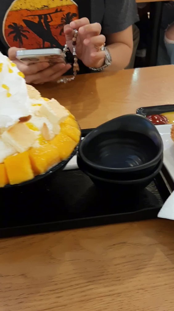 Hobing Bingsu Cafe