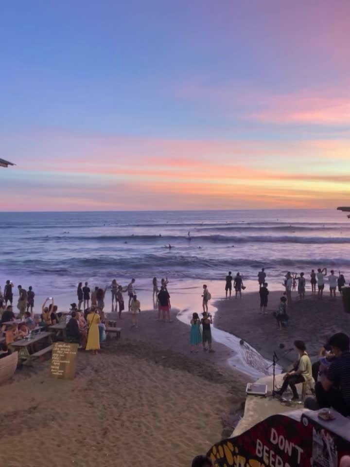 Batakan Beach Cafe