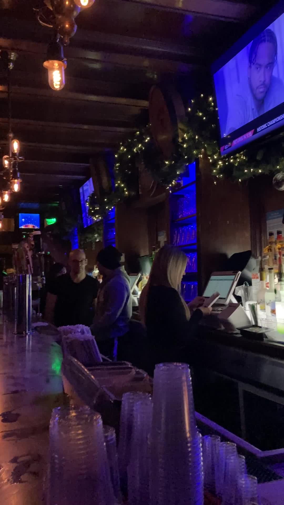 Video review of Finley's of Greene Street