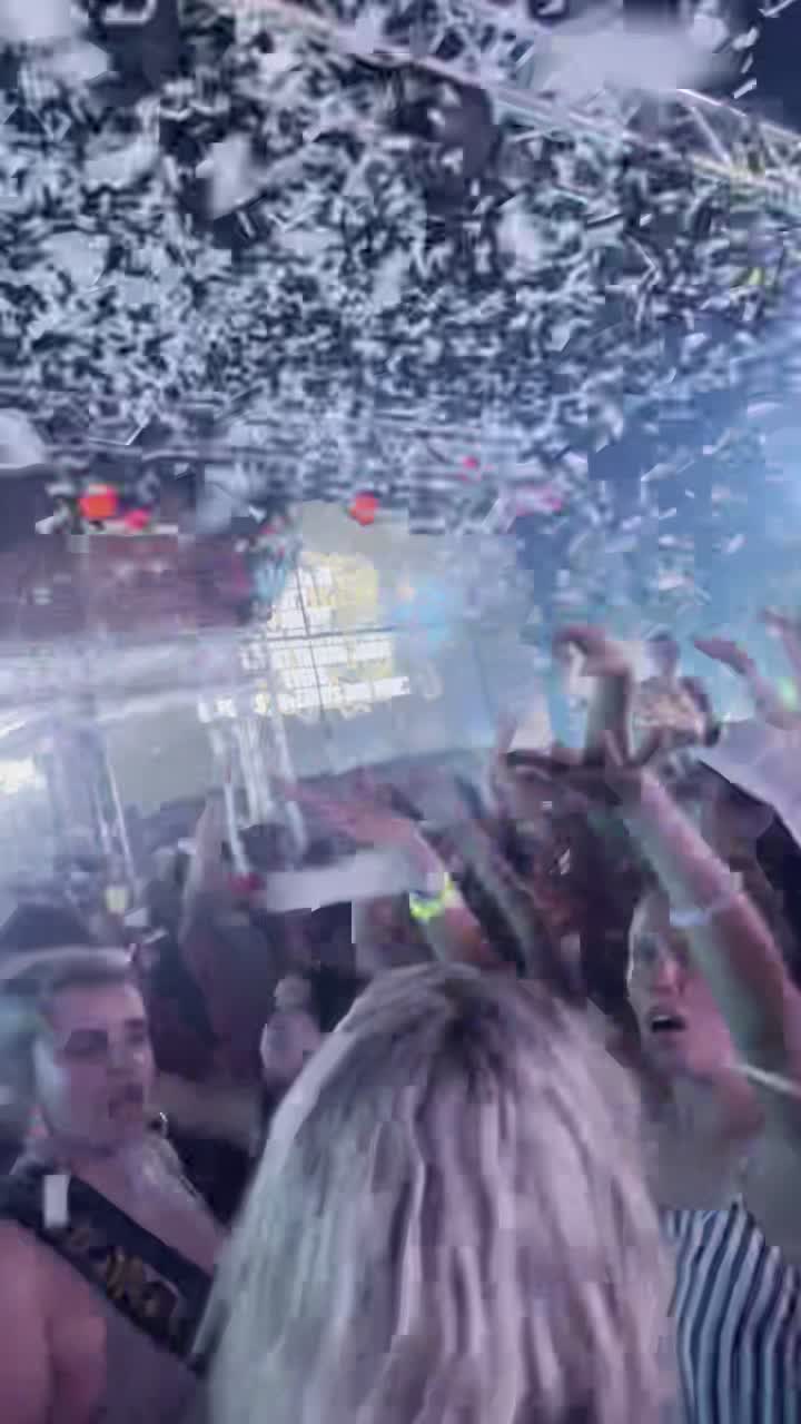 Southern Belle - Country Bar & Grill