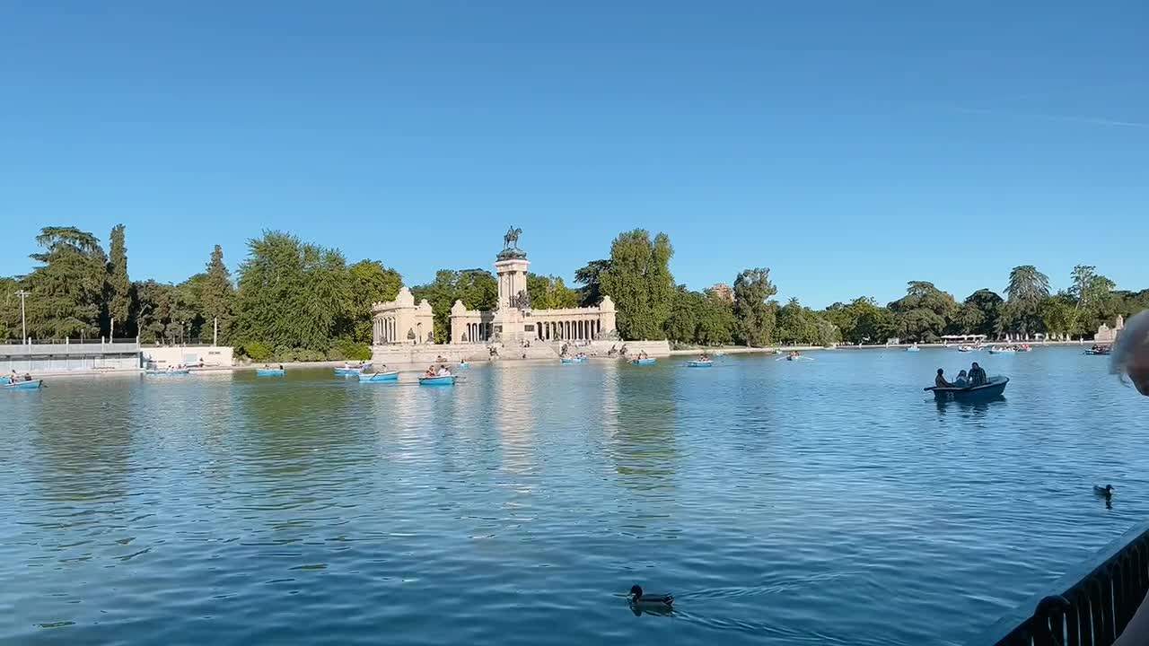 Estanque del Palacio de Cristal