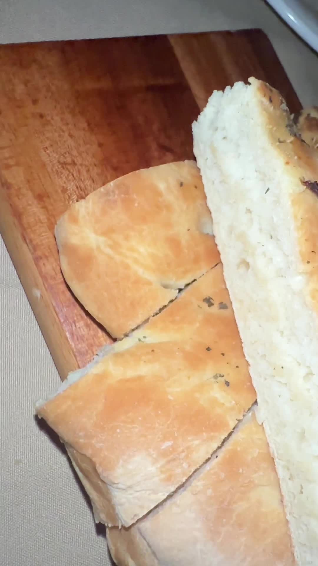 Video review of Aliotta's Via Firenze