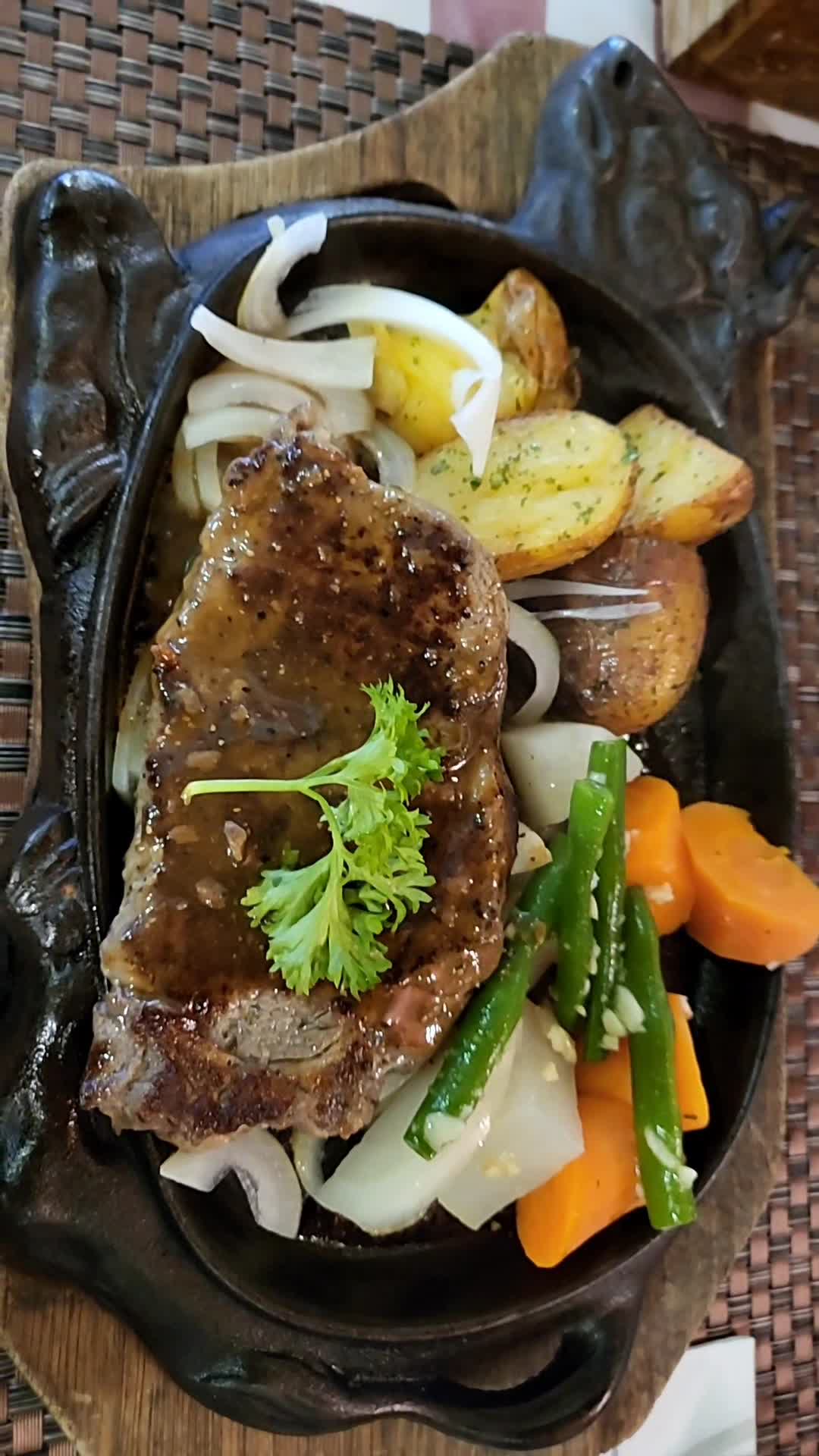 Mariners Corner Steak & Seafood Restaurant