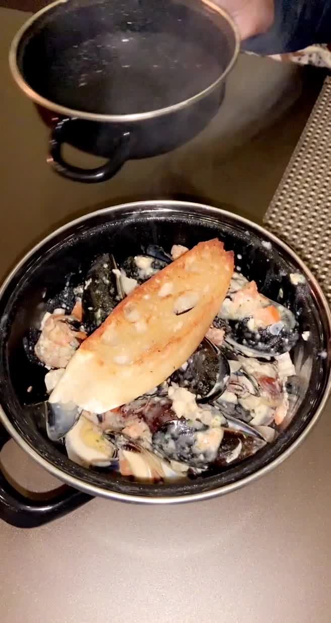 La Cuisine Restaurant