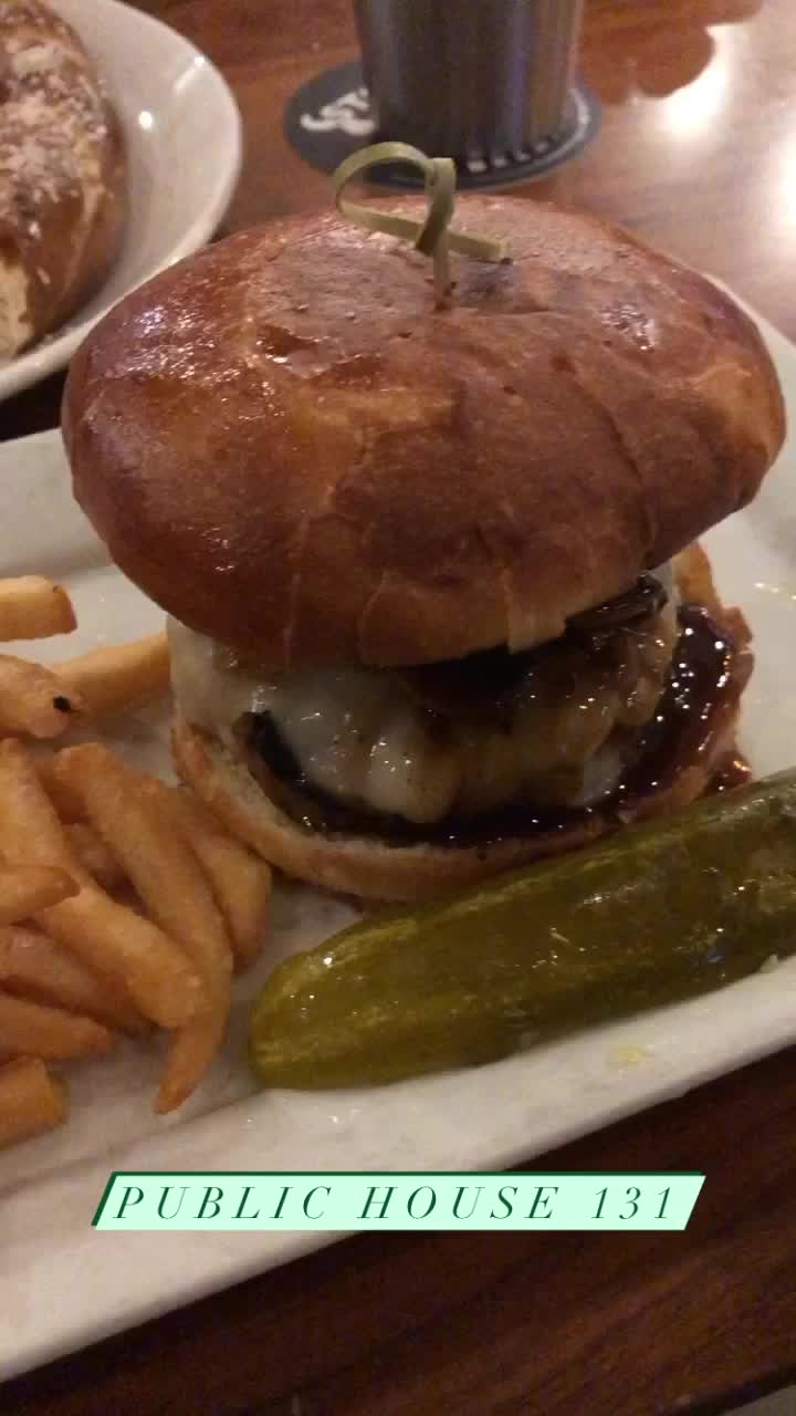 Video review of Public House 131