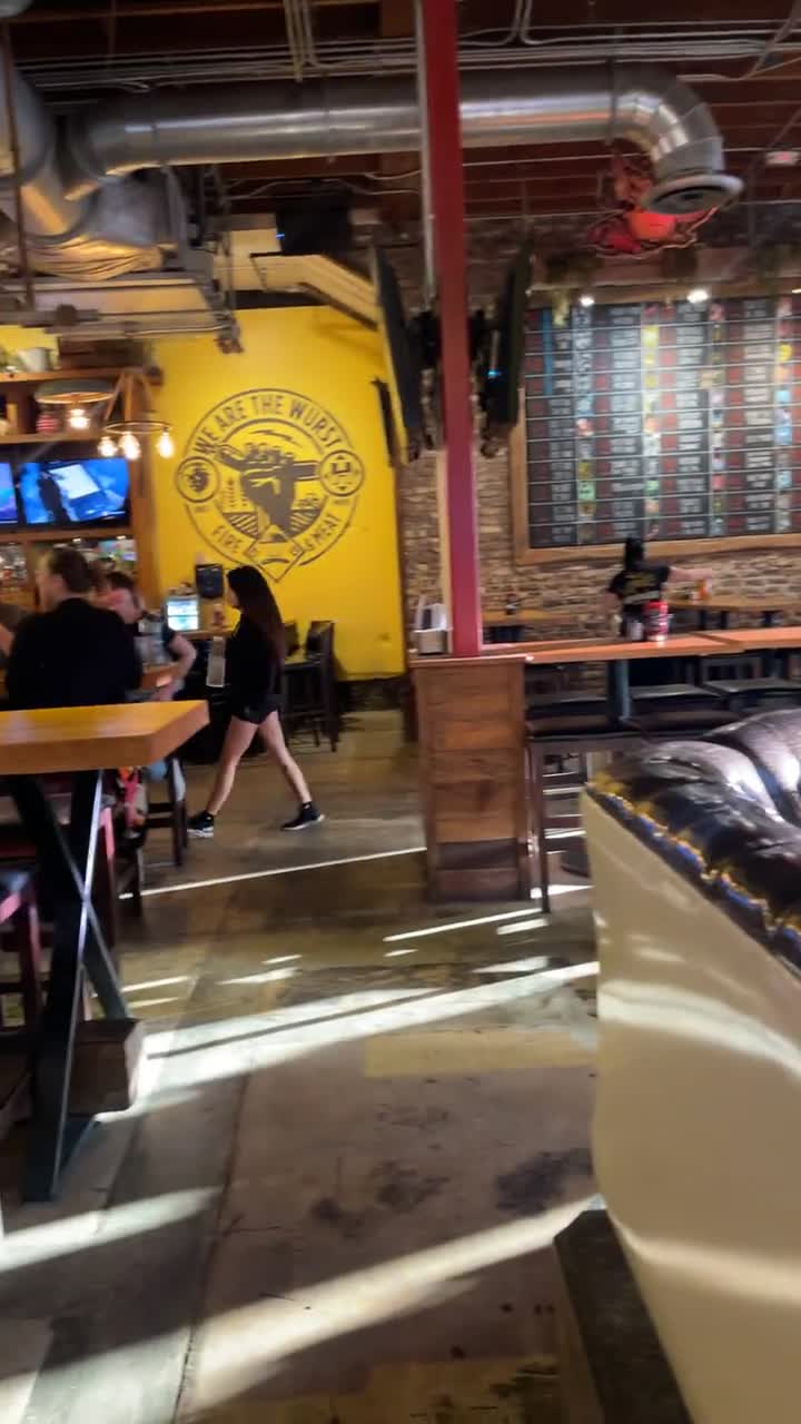 Hoptinger Bier Garden & Sausage House
