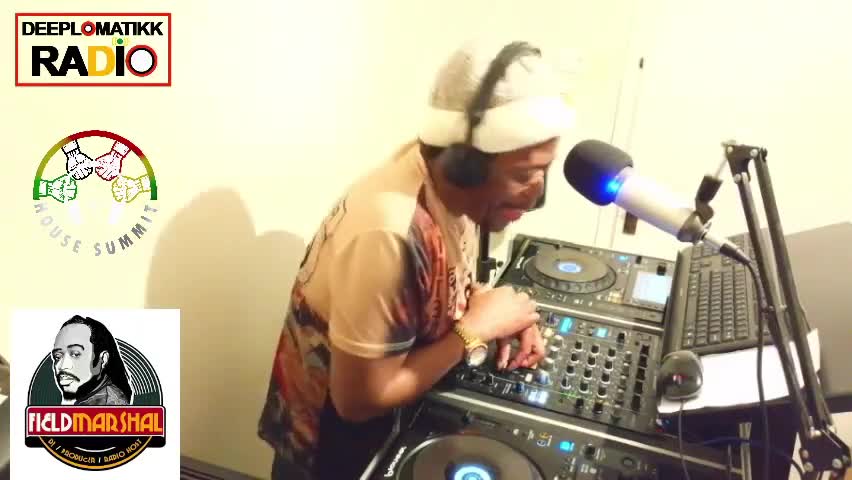 DEEPLOMATIKK RADIO STUDIO