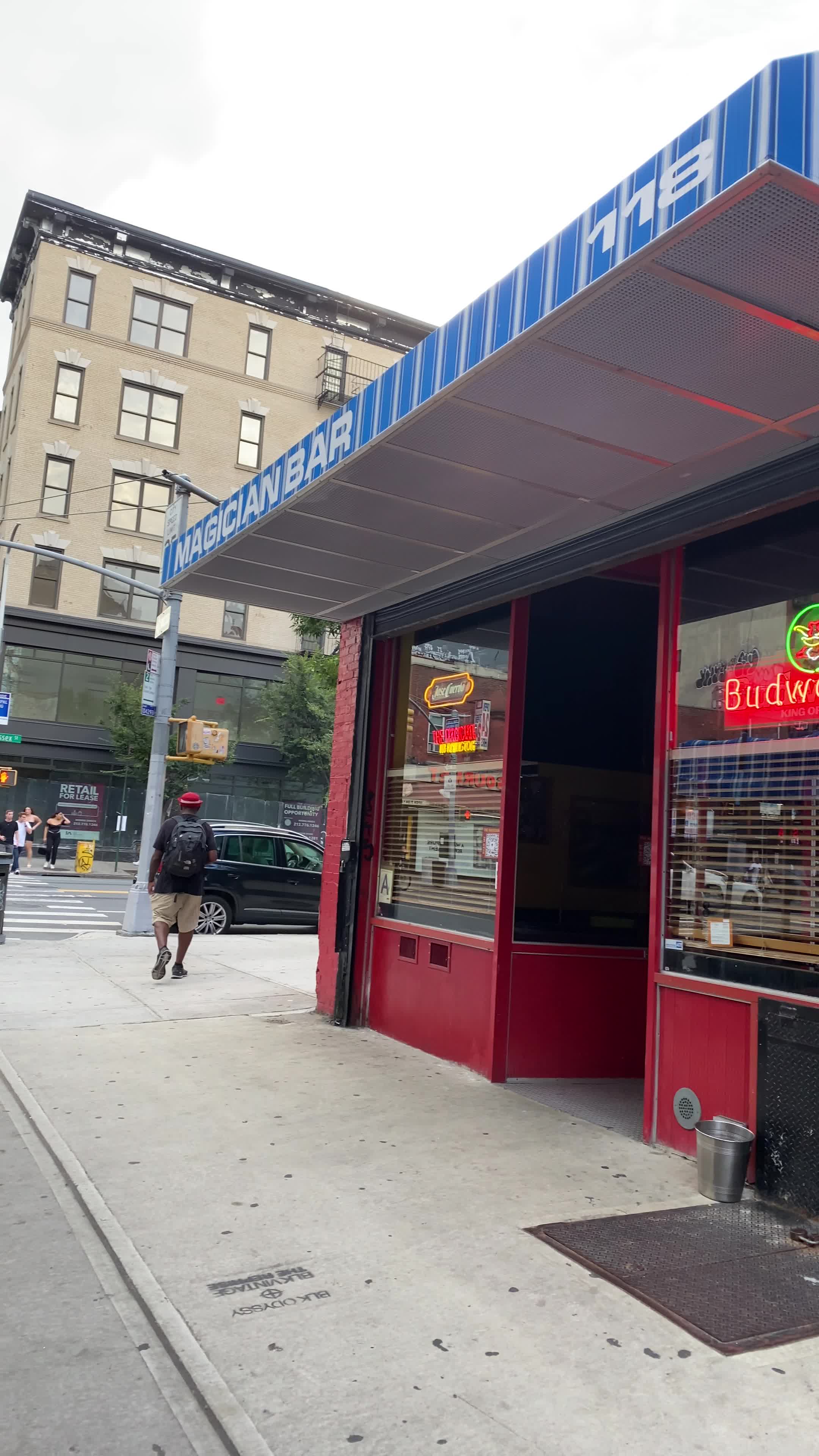 Video review of The Magician