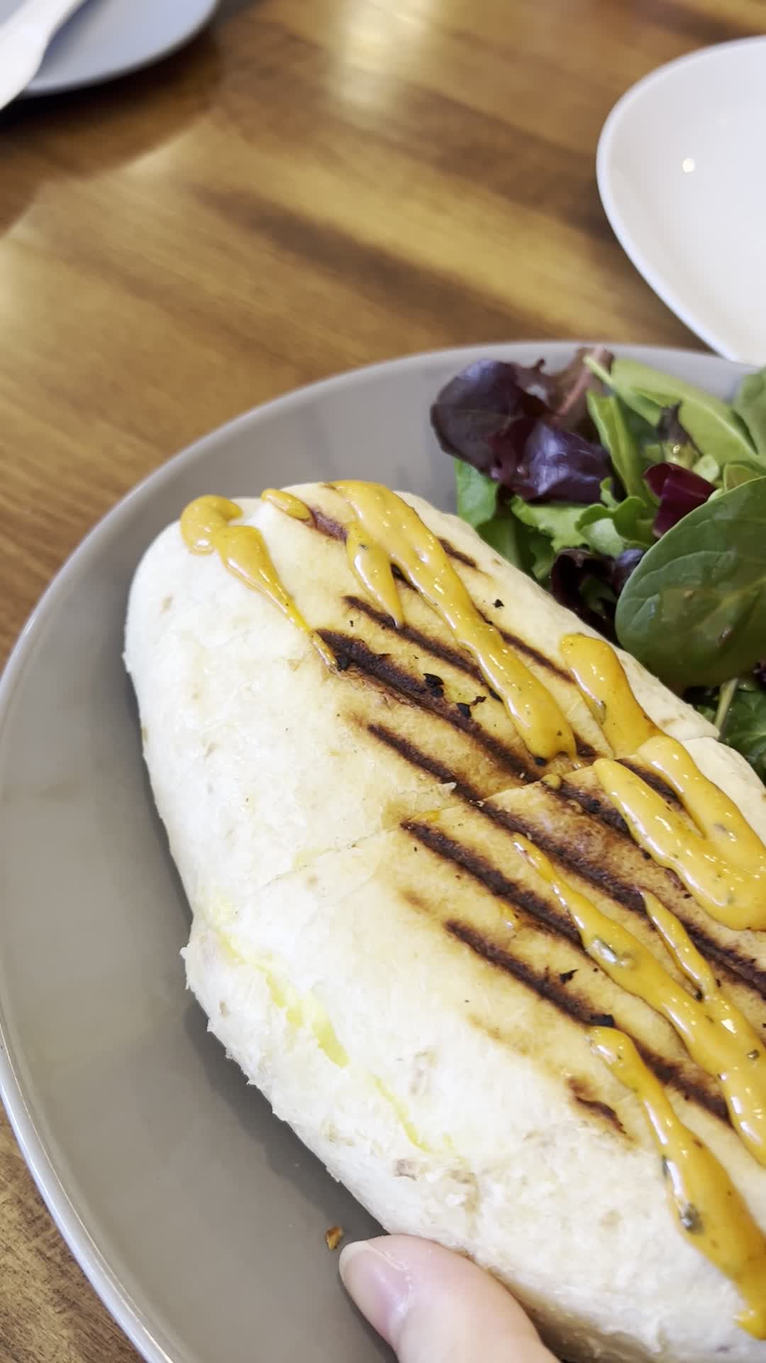 Video review of Belly Cake Pancake House