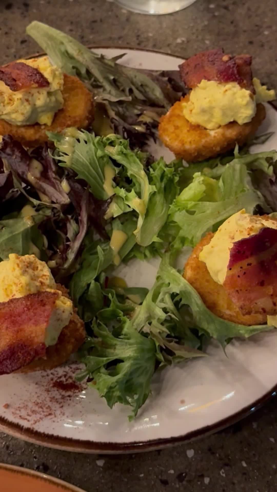 Lazy Dog Restaurant & Bar