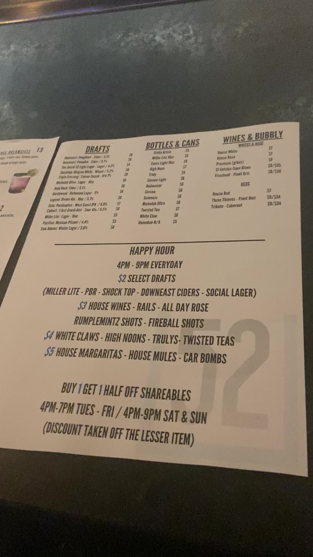 Video review of Social52 Kitchen & Craft Bar