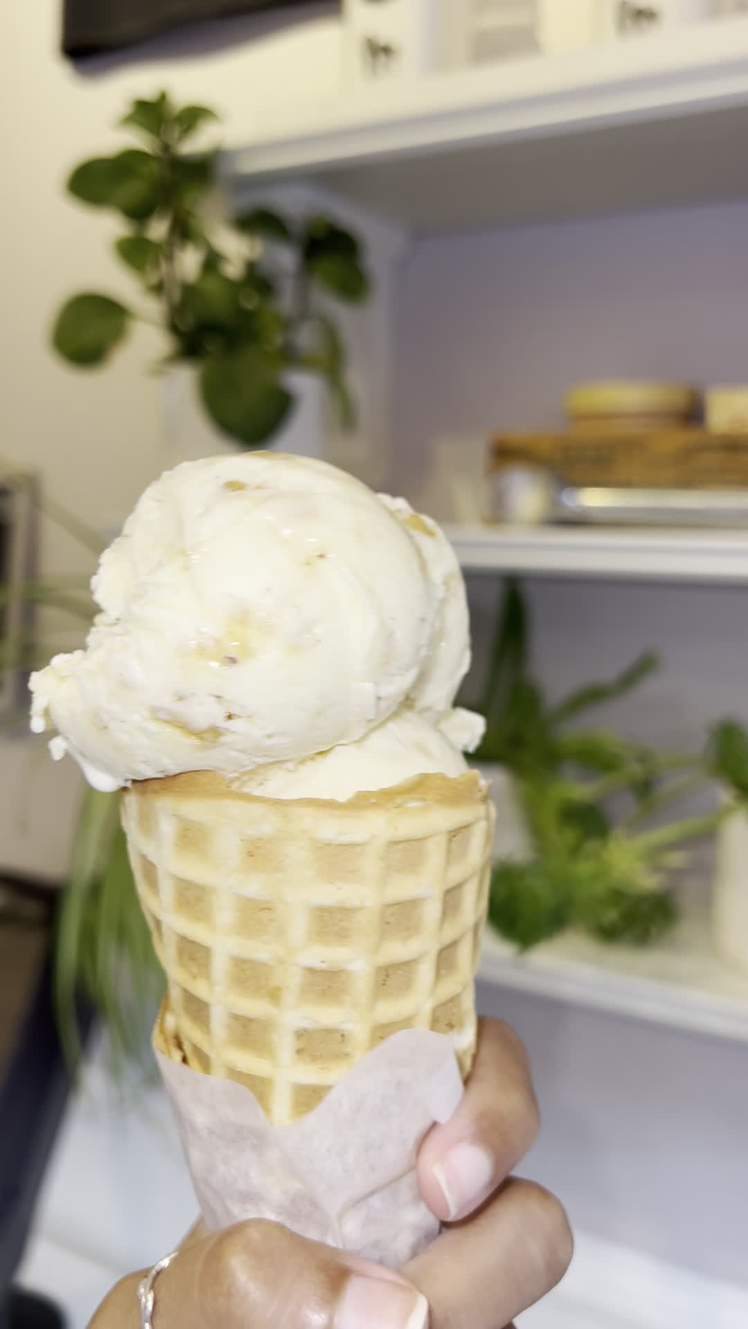 Video review of Lottie's Creamery