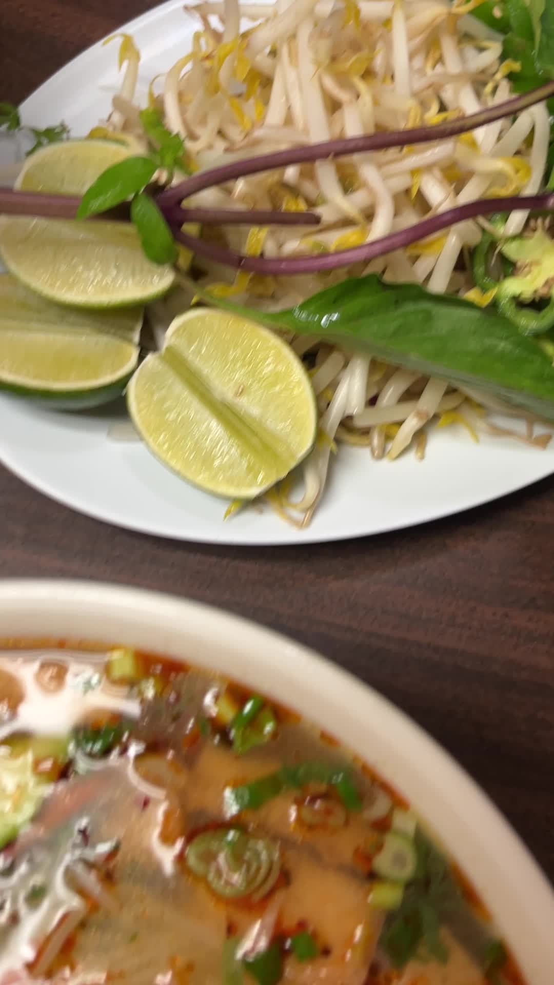 Video review of Spicy Chili Pho