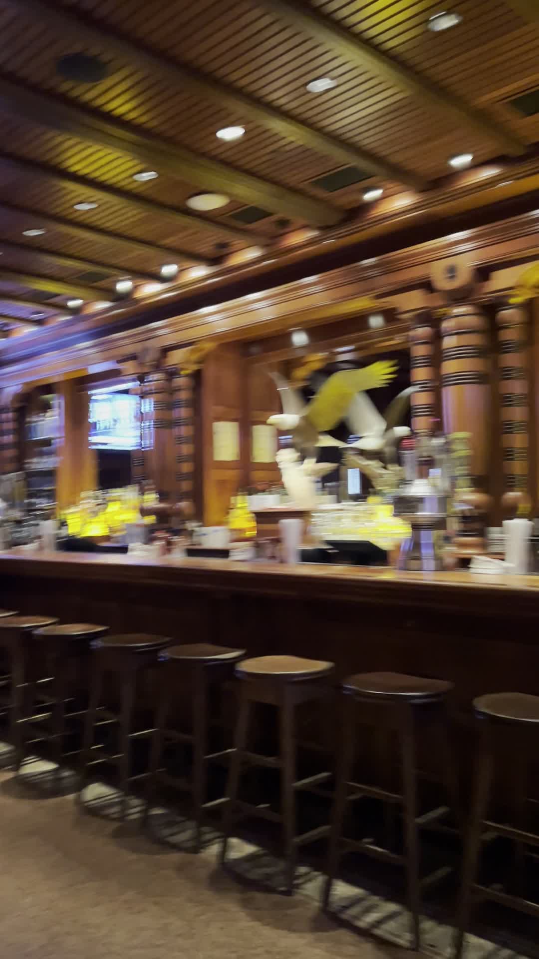 Video review of Clyde's of Gallery Place