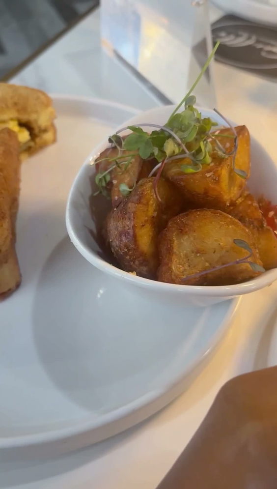 Souffle Bistro & Bar