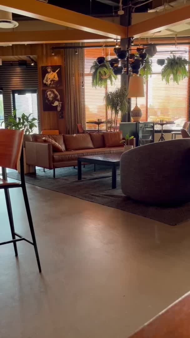 Video review of Beatrix