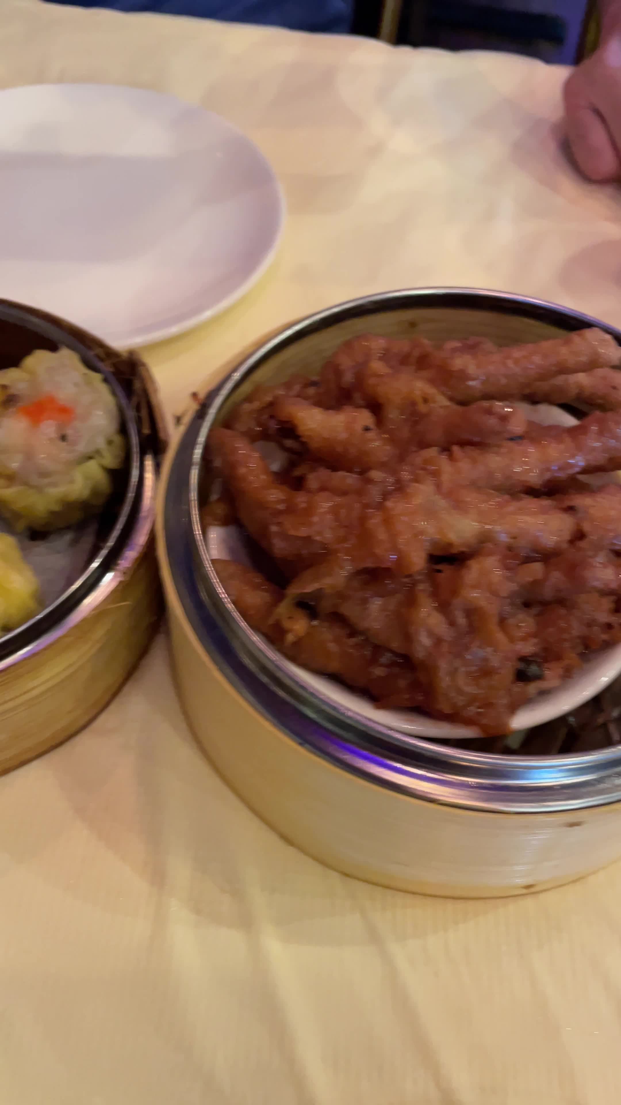 Video review of China Pearl