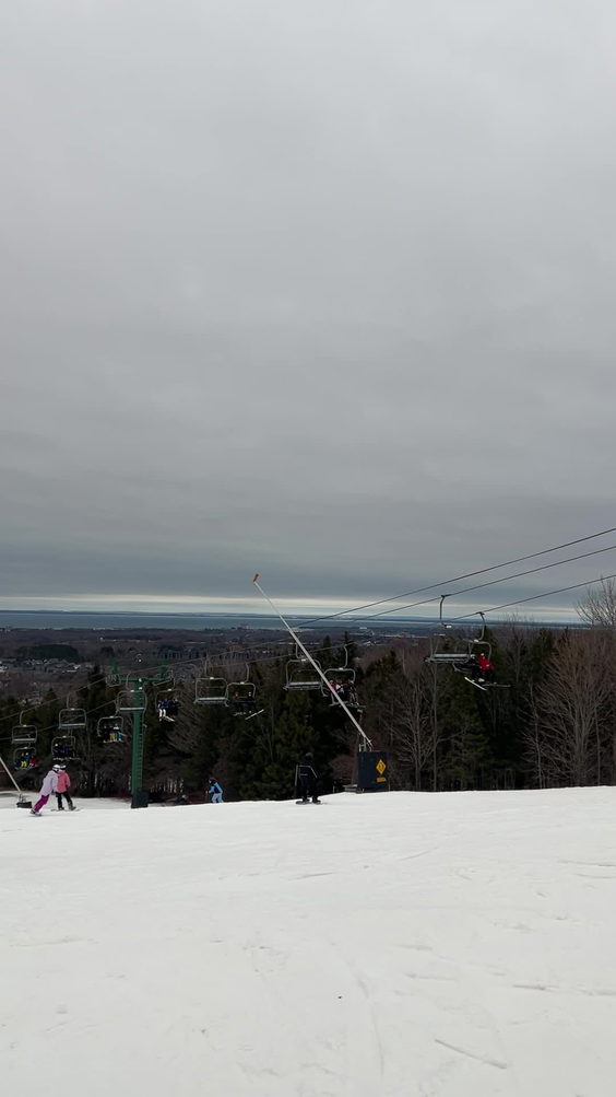 Blue mountain ski resort