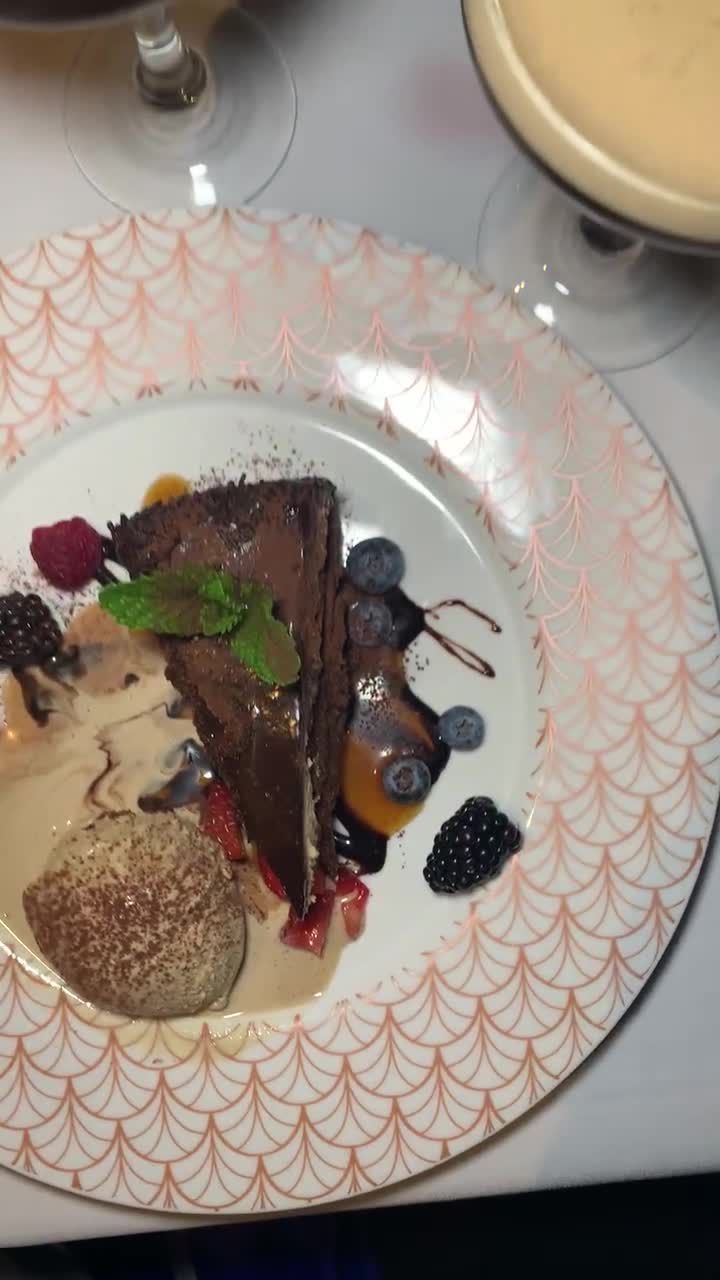 Video review of Osteria 177