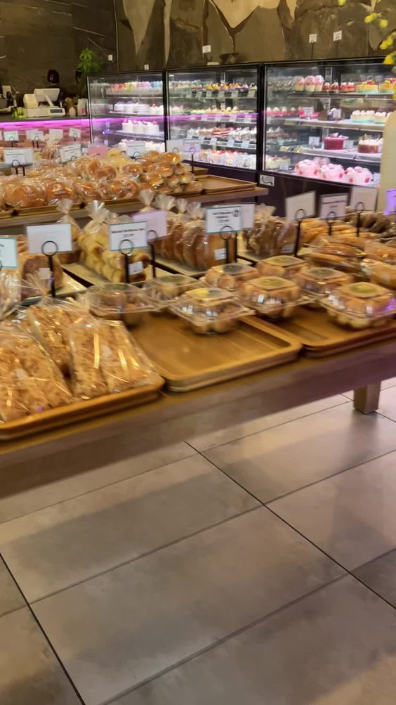 Cafe Mozart Bakery