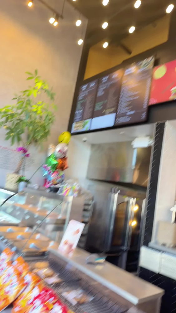 Lee's Sandwiches