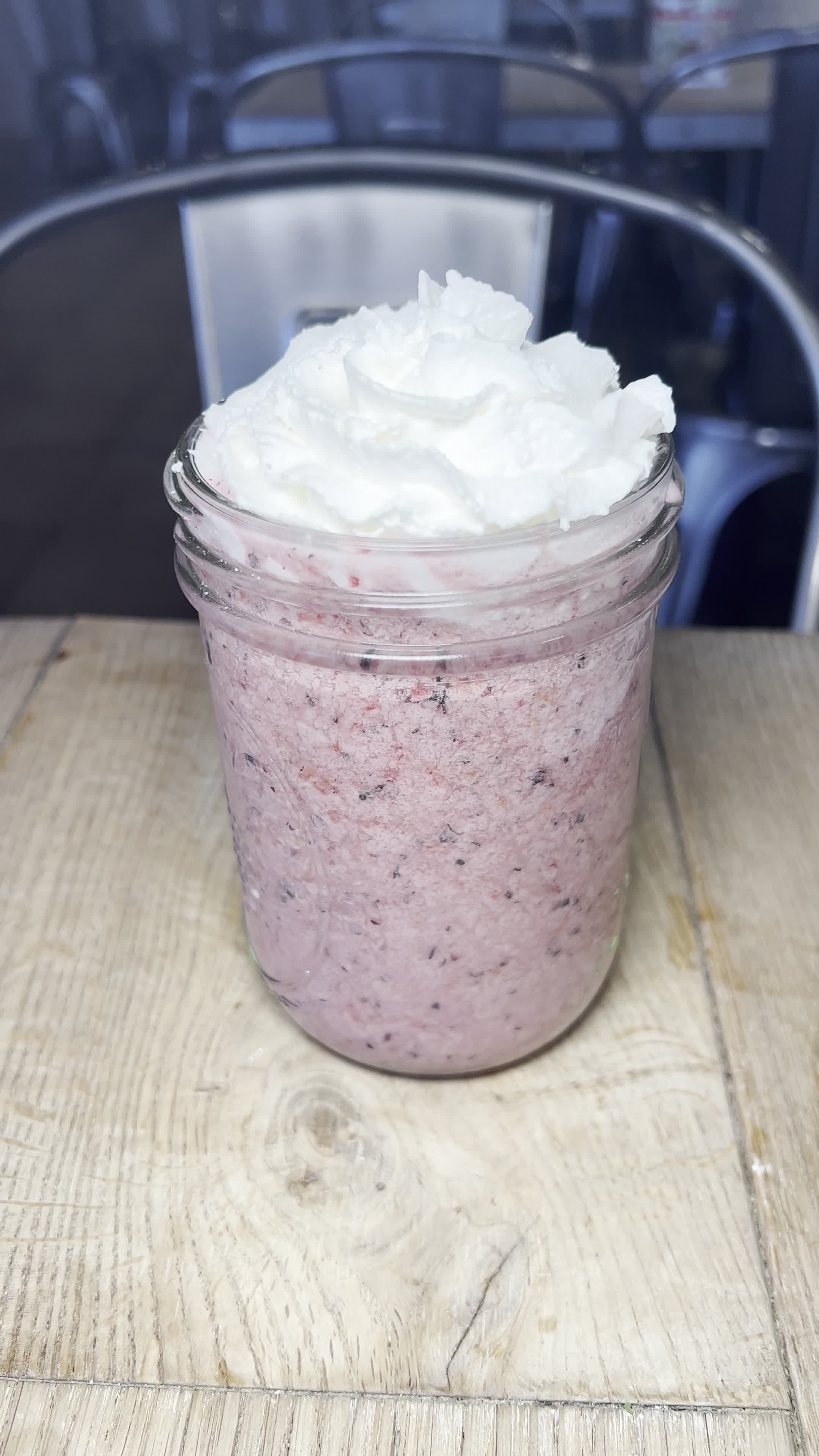 Summer and Autumn Cafe